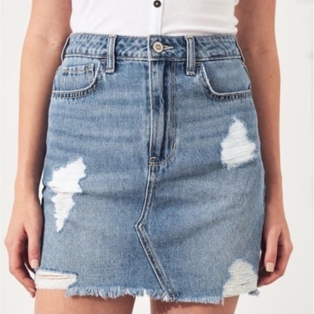 Hollister Y2K Medium Blue Distressed Ultra High Rise Denim Skirt Size 5 / 27